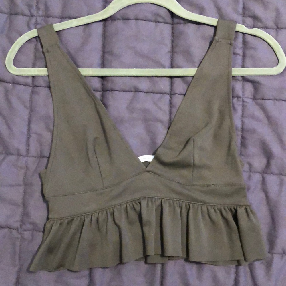 Low v neck crop top
